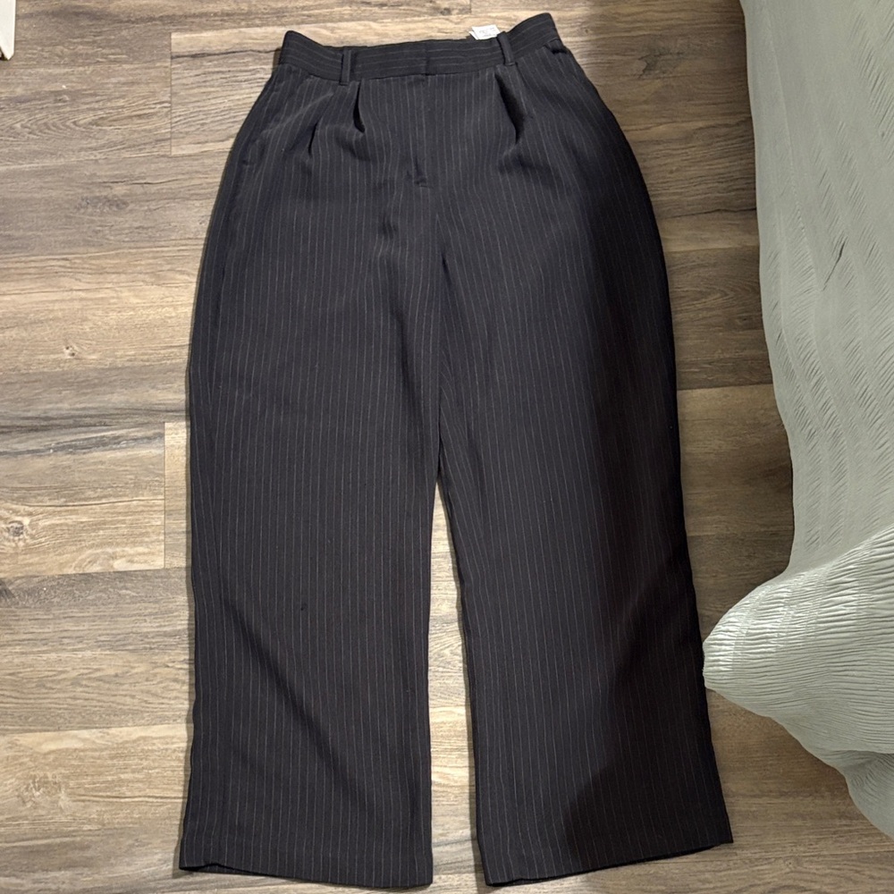 Abercrombie & Fitch Charcoal Gray pinstripe Trousers